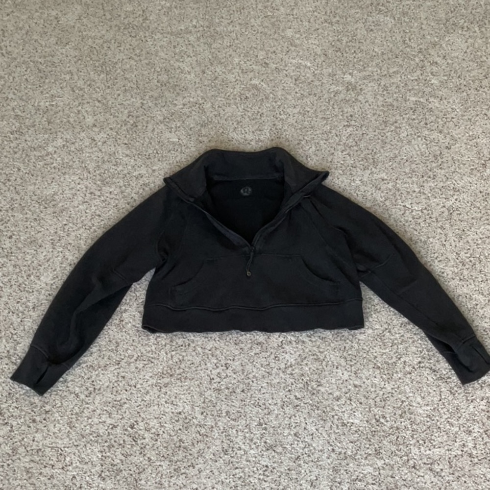 Lululemon cropped black scuba quarter zip pullover